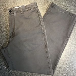 Gap Classic Fit Khakis - Men’s 36x32